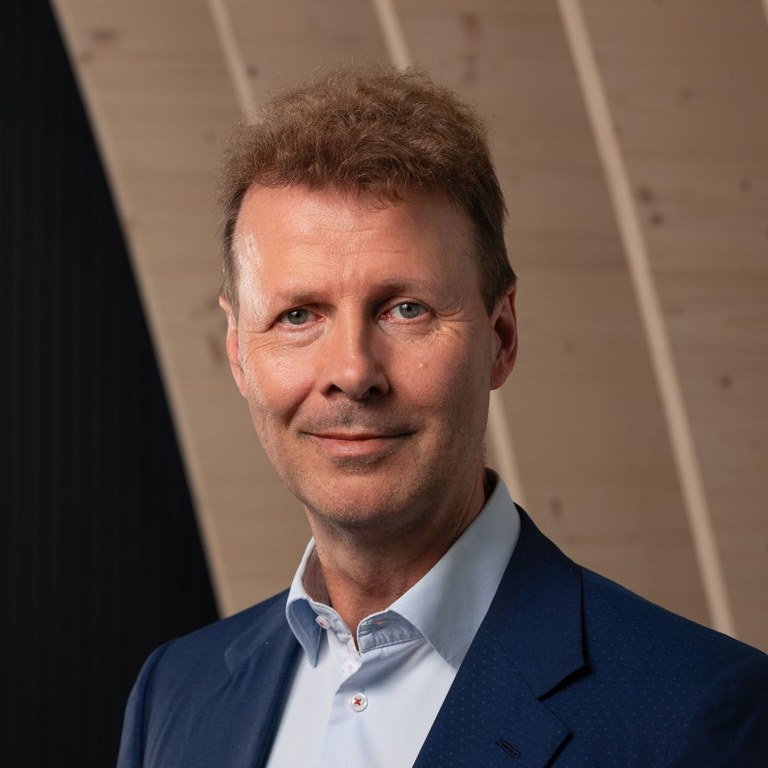 Risto_Siilasmaa-neliö.jpg Risto_Siilasmaa-neliö.jpg