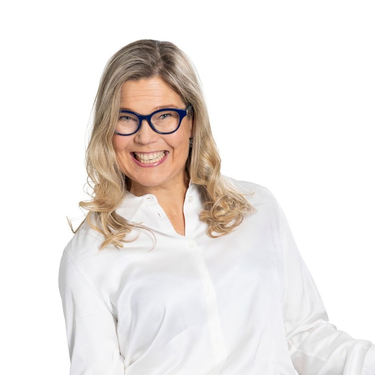 Sari Kola-neliö.jpg Sari Kola-neliö.jpg